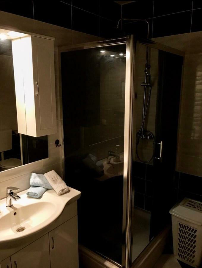 Mundial Apartments Njivice Eksteriør bilde