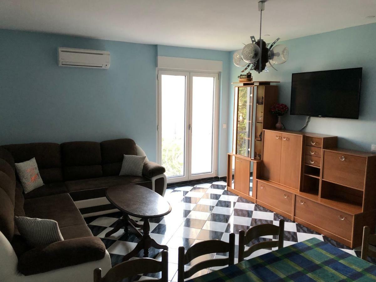Mundial Apartments Njivice Eksteriør bilde