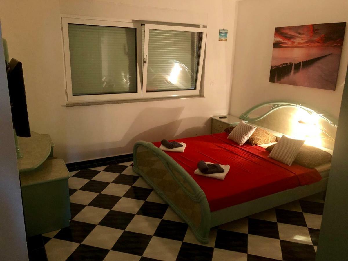 Mundial Apartments Njivice Eksteriør bilde